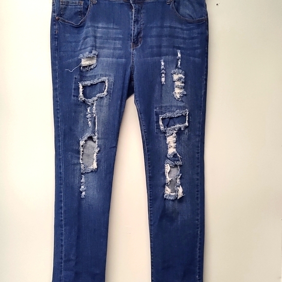 VIP  Plus size distressed high rise straight legs- Size: 23/24 Blue jeans O-0179 - Picture 1 of 6